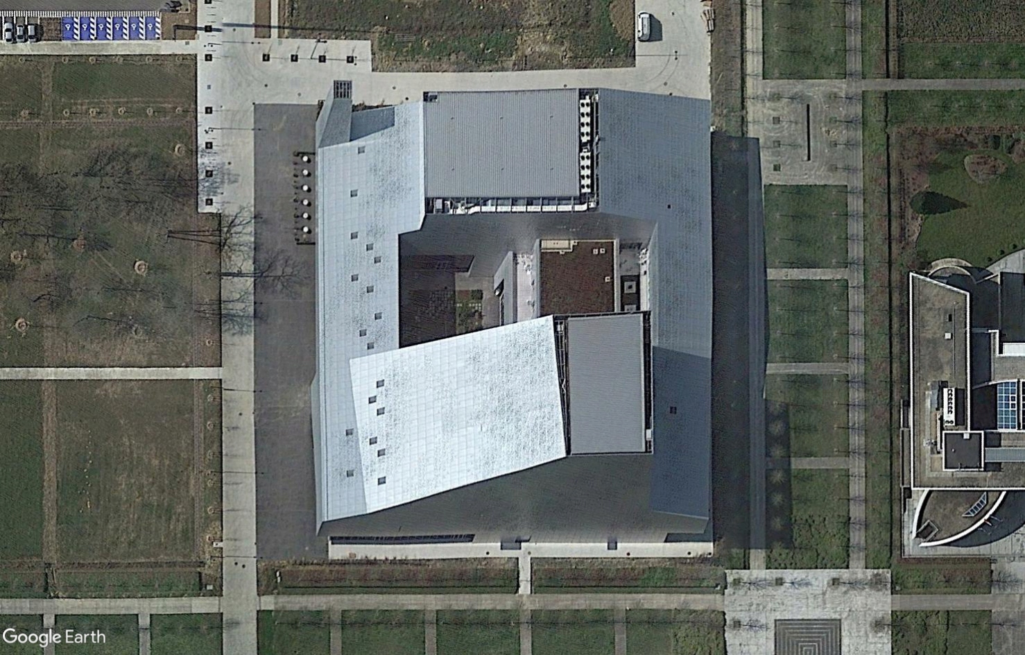 [Désormais visible sur Google Earth] - Futur Théâtre de Sénart Seine-et-Marne Tsge2337