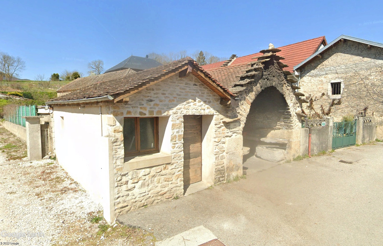 STREET VIEW : à la recherche des fours à pain - Page 19 Tsge3781