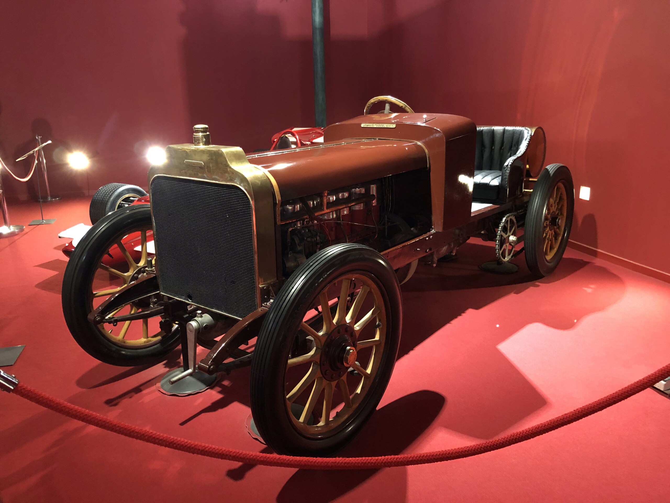 Mulhouse : la Cité de l'automobile, the largest car museum in the world. Tsge_b17