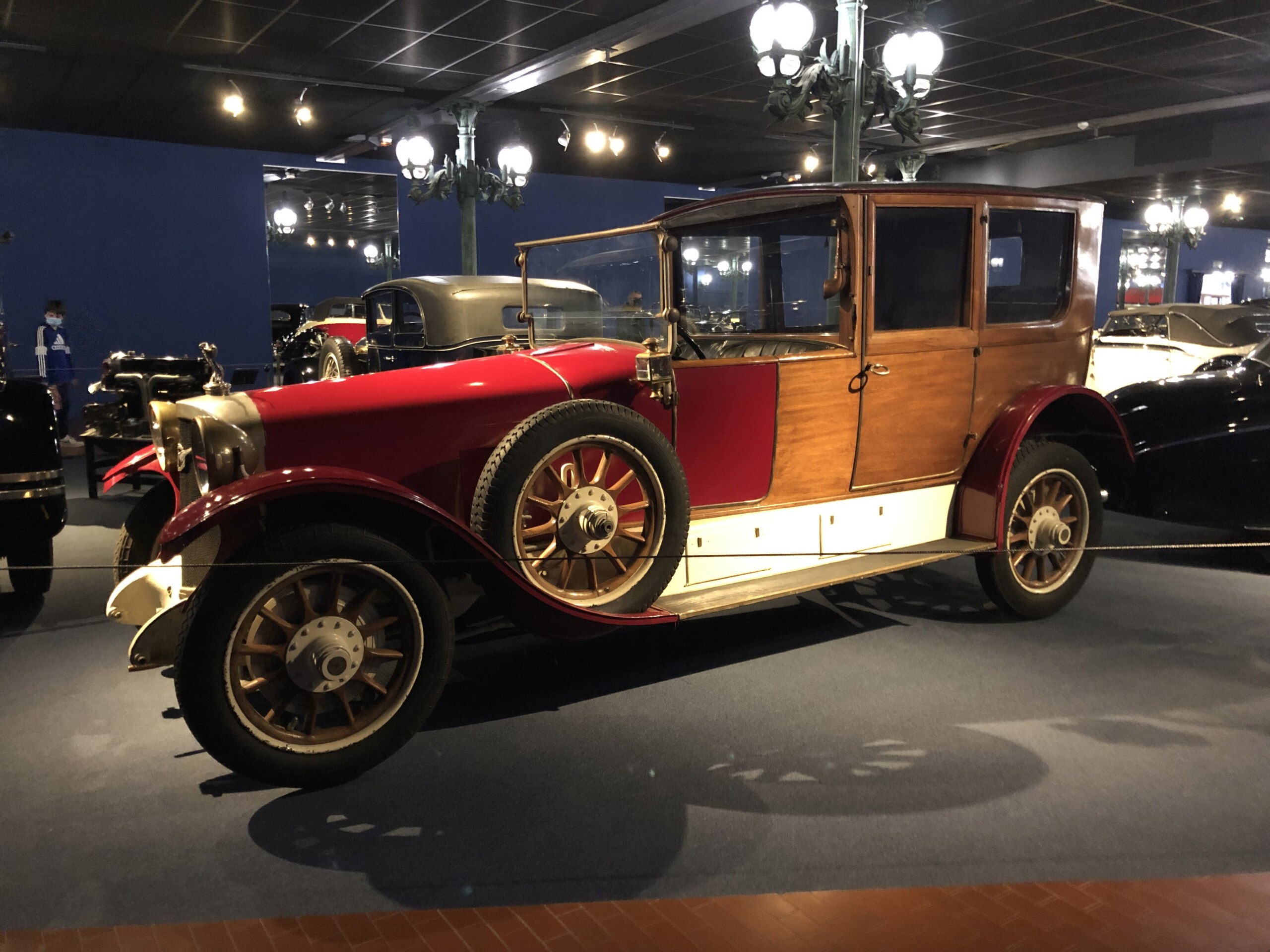 Mulhouse : la Cité de l'automobile, the largest car museum in the world. Tsge_b54