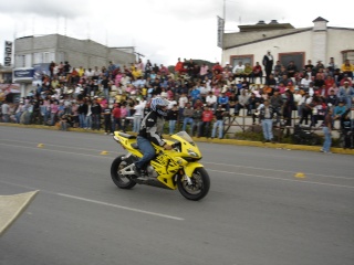 Arrancones de moto, Feria chalchicomula 2007 Dsc02314