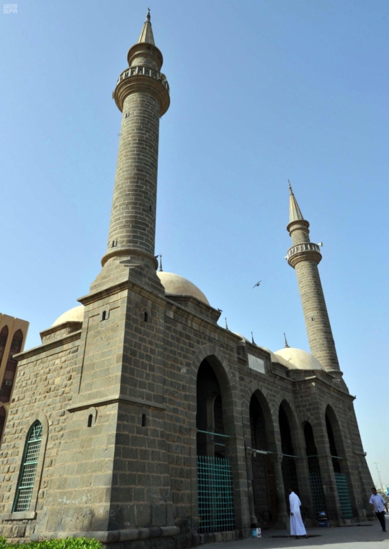 من معالم المدينة المنورة: المساجد السبعة  22-88-10