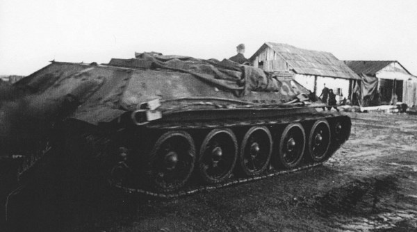 Char T-34 Sov_be10