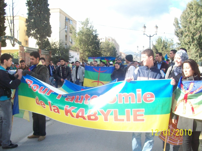 Marches victorieuses du MAK en Kabylie 101_0210