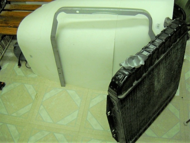 radiator for my 65 230  Dscn0113