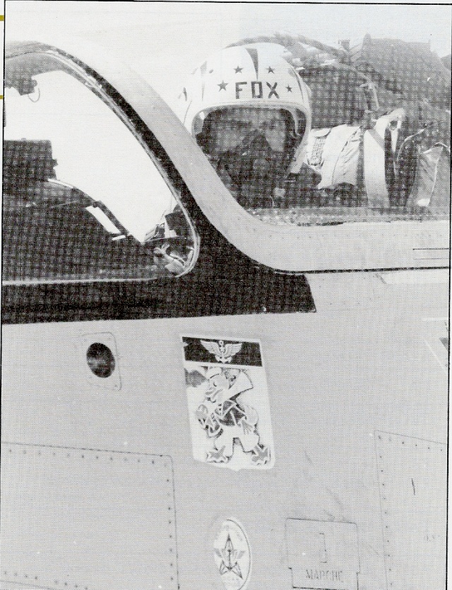VOUGHT F-8 CRUSADER  - Page 2 Vae_go10