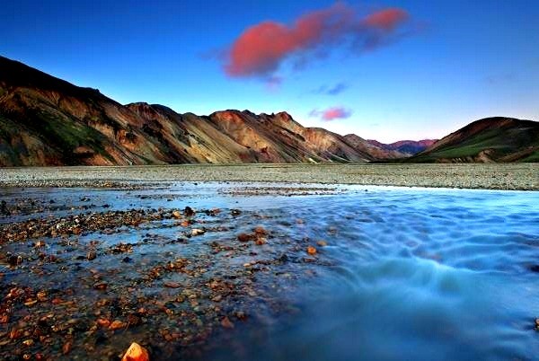 Bức tranh đa sắc Landmannalaugar - Iceland  Den-vu18