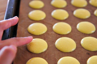 Macarons - Những chiếc bánh "đỏng đảnh" - Page 2 Lam-ba15