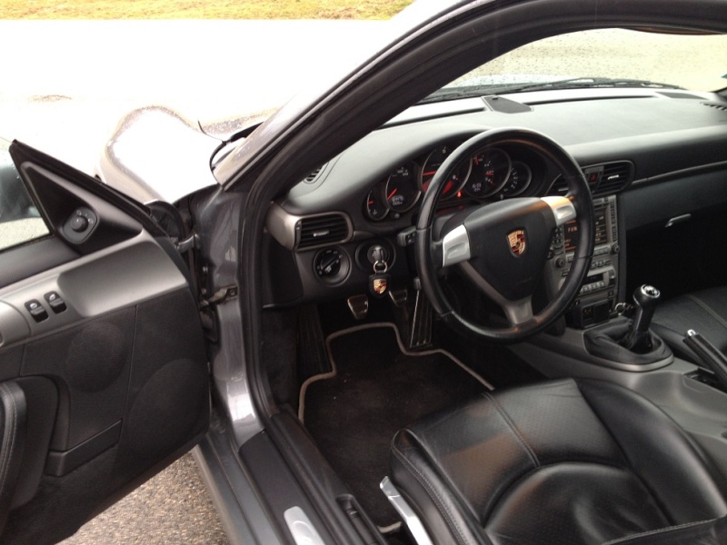 Porsche 997 carrera 325 cv du 21 06 2005, 63500kms gris kerguelen Img_1115