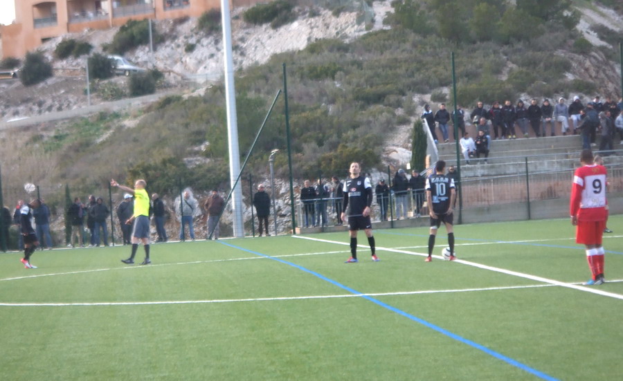 FC COTE BLEUE .. CARRY LE ROUET SAUSSET LES PINS / DHR - Page 20 Dscf1511