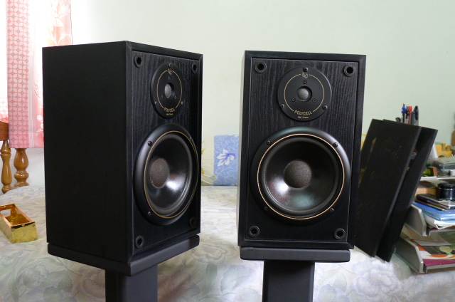 Infinity SM65 standmount speakers (sold)  P1060528