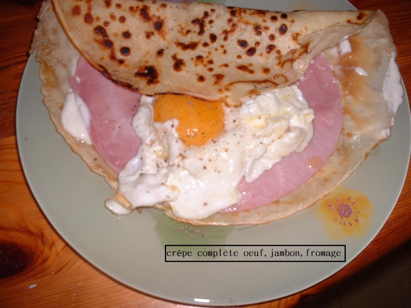 Crêpes complètes ( oeuf, jambon, crème et fromage )+ photo