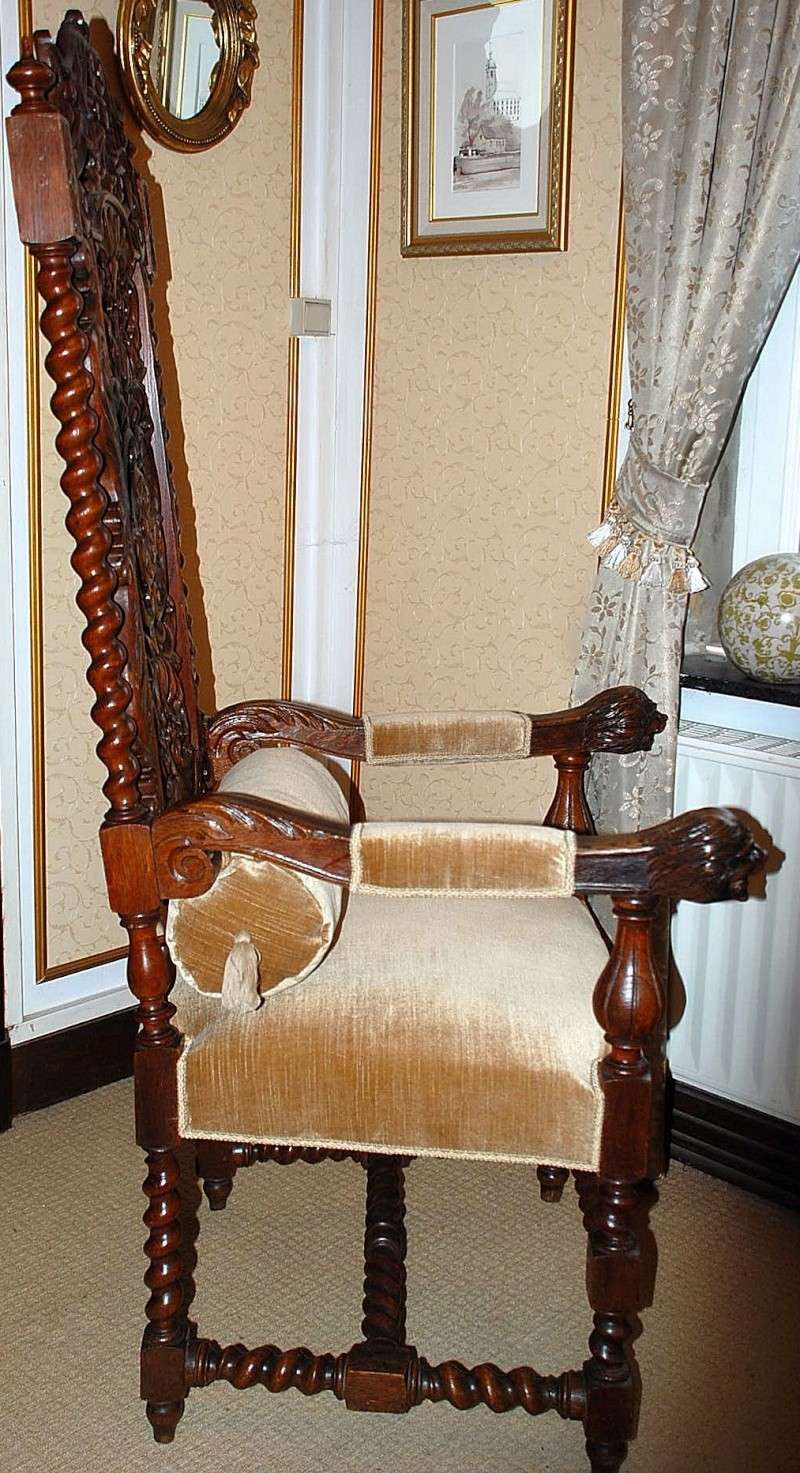 Chaise Tête de lion. 27012014