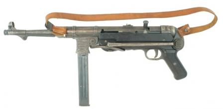 Bộ sưu tập vũ khí của VN trong 2 cuộc kháng chiến - Page 2 Mp40-110