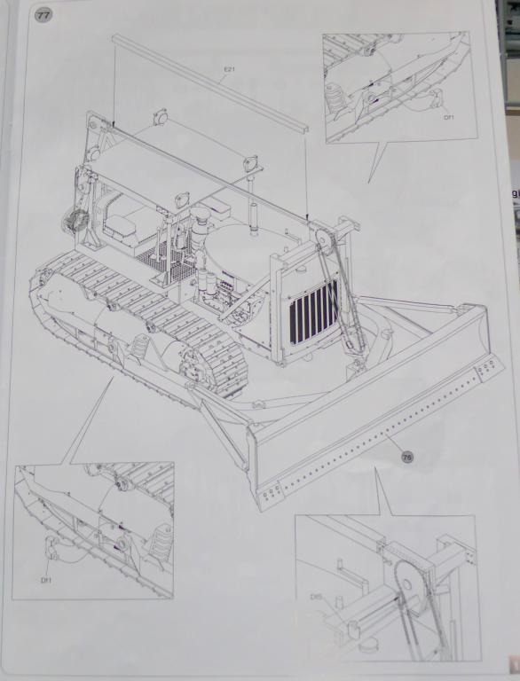 US Bulldozer Caterpillar D7 (en version civile)au 1/35 de MiniArt - Page 2 Bulld224