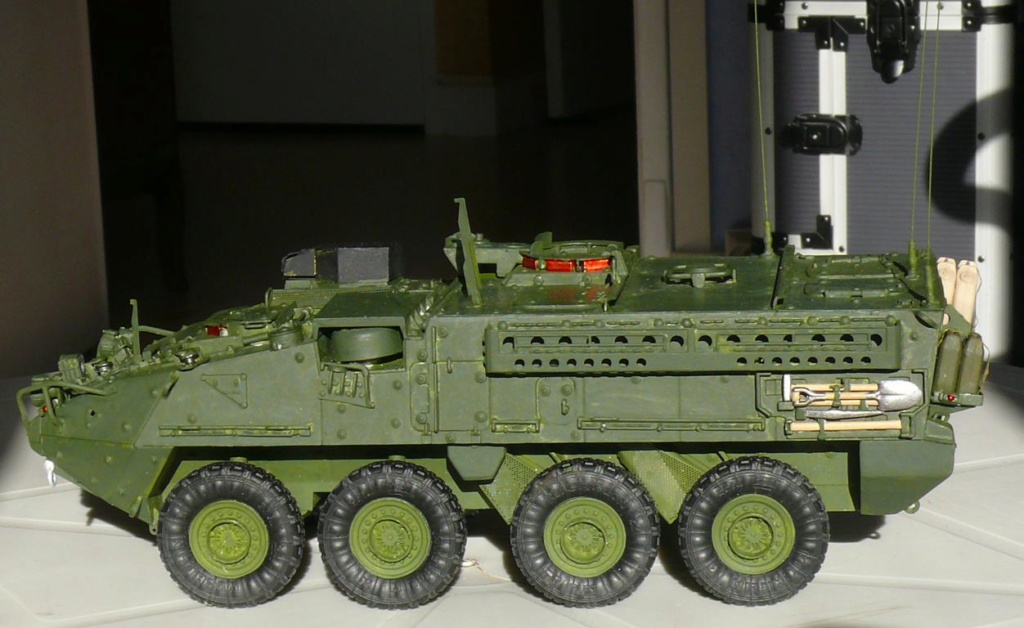 STRYKER M1126 de Trumpeter au 1/35 M1126_97