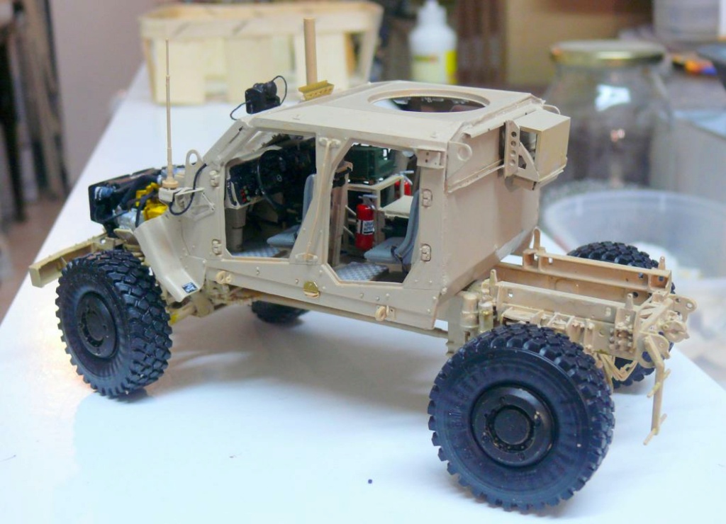 M1240A1 M-ATV de RFM avec intérieur et moteurs complets détaillés - RFM - 1/35 - Page 4 M1240197