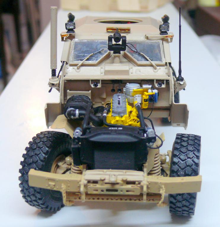 M1240A1 M-ATV de RFM avec intérieur et moteurs complets détaillés - RFM - 1/35 - Page 4 M1240205