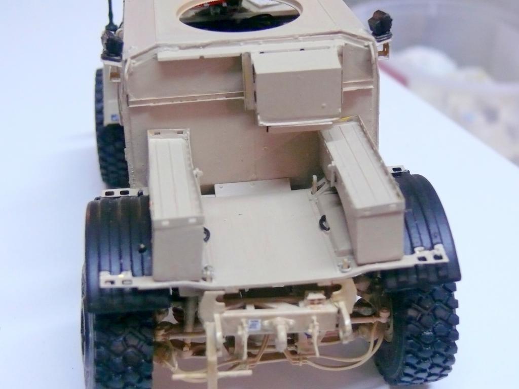 M1240A1 M-ATV de RFM avec intérieur et moteurs complets détaillés - RFM - 1/35 - Page 4 M1240225