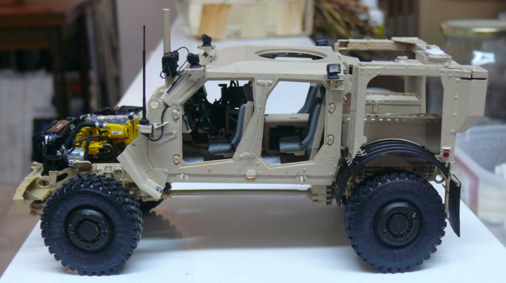 M1240A1 M-ATV de RFM avec intérieur et moteurs complets détaillés - RFM - 1/35 - Page 4 M1240241