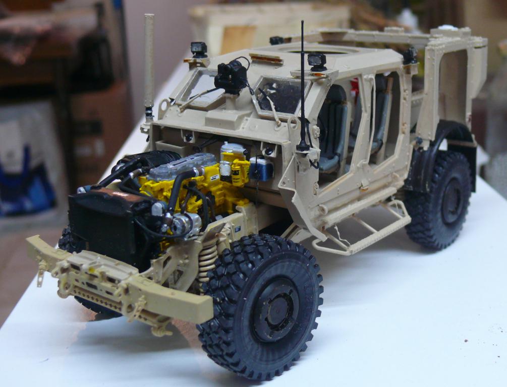 M1240A1 M-ATV de RFM avec intérieur et moteurs complets détaillés - RFM - 1/35 - Page 4 M1240251