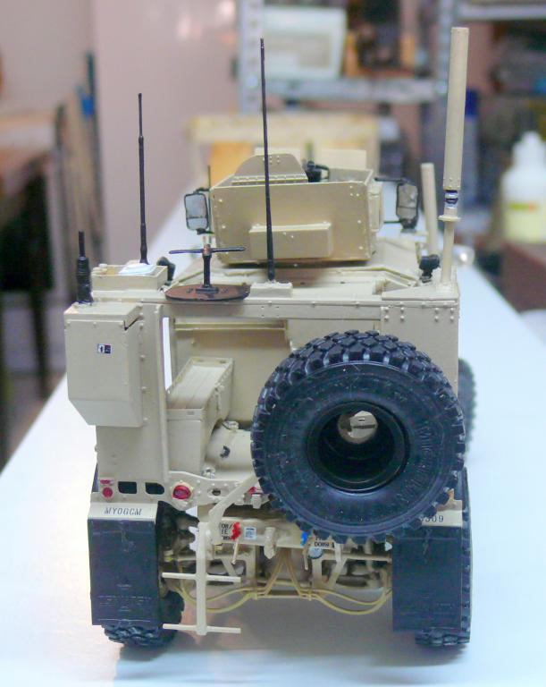 M1240A1 M-ATV de RFM avec intérieur et moteurs complets détaillés - RFM - 1/35 - Page 5 M1240345