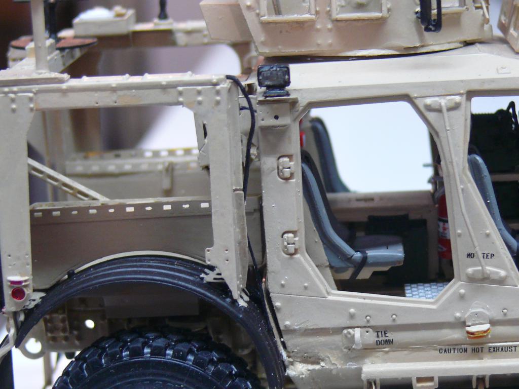 M1240A1 M-ATV de RFM avec intérieur et moteurs complets détaillés - RFM - 1/35 - Page 5 M1240350