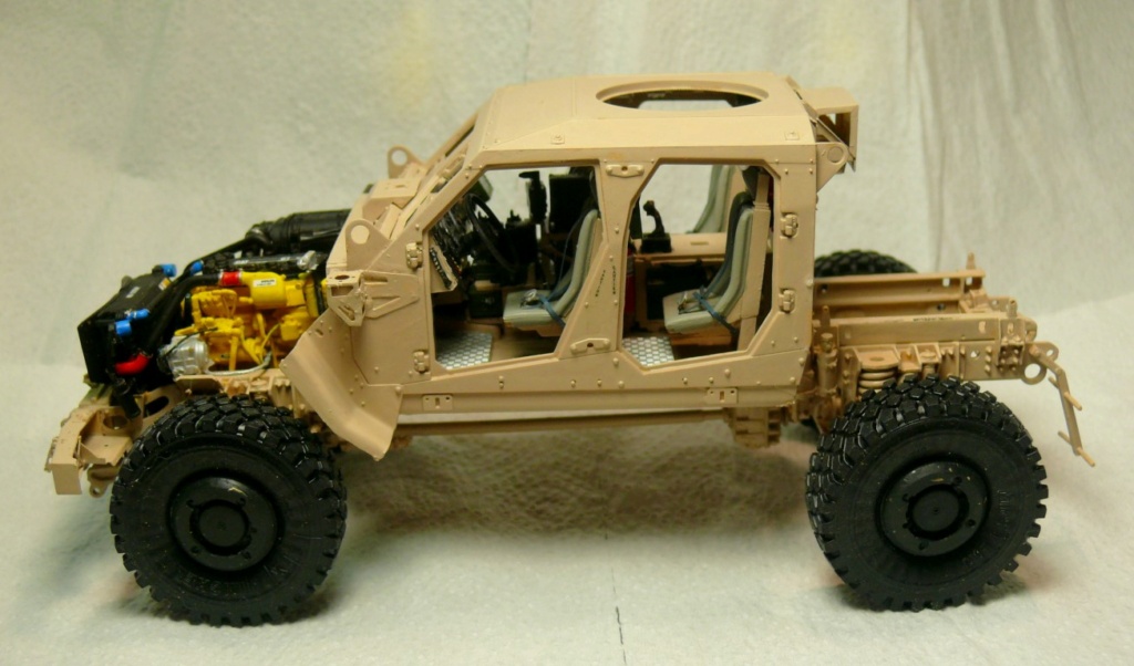 M1240A1 M-ATV M153 CROWS II de RFM au 1/35 avec intérieur détaillé - Page 3 M1240606