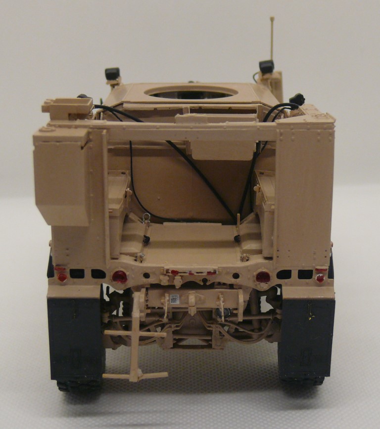 M1240A1 M153 CROWS II de RFM au 1/35 avec intérieur détaillé M1240713