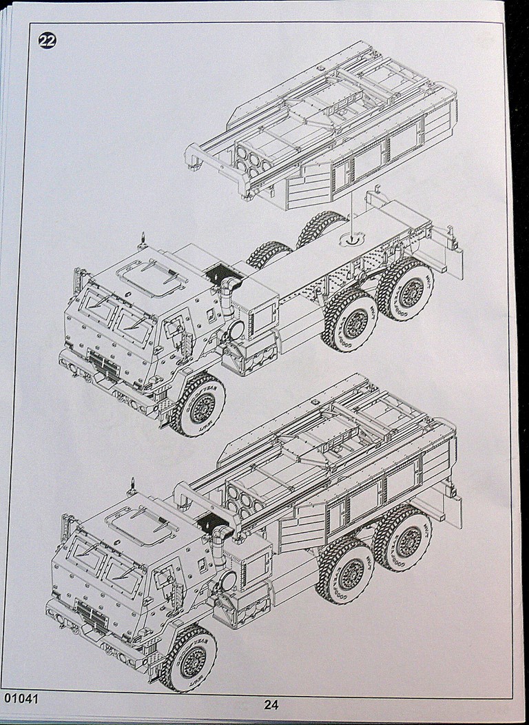 M 142 High Mobility Artillery Rocket System (HIMARS) de Trumpeter au 1/35 - Page 3 M142_213