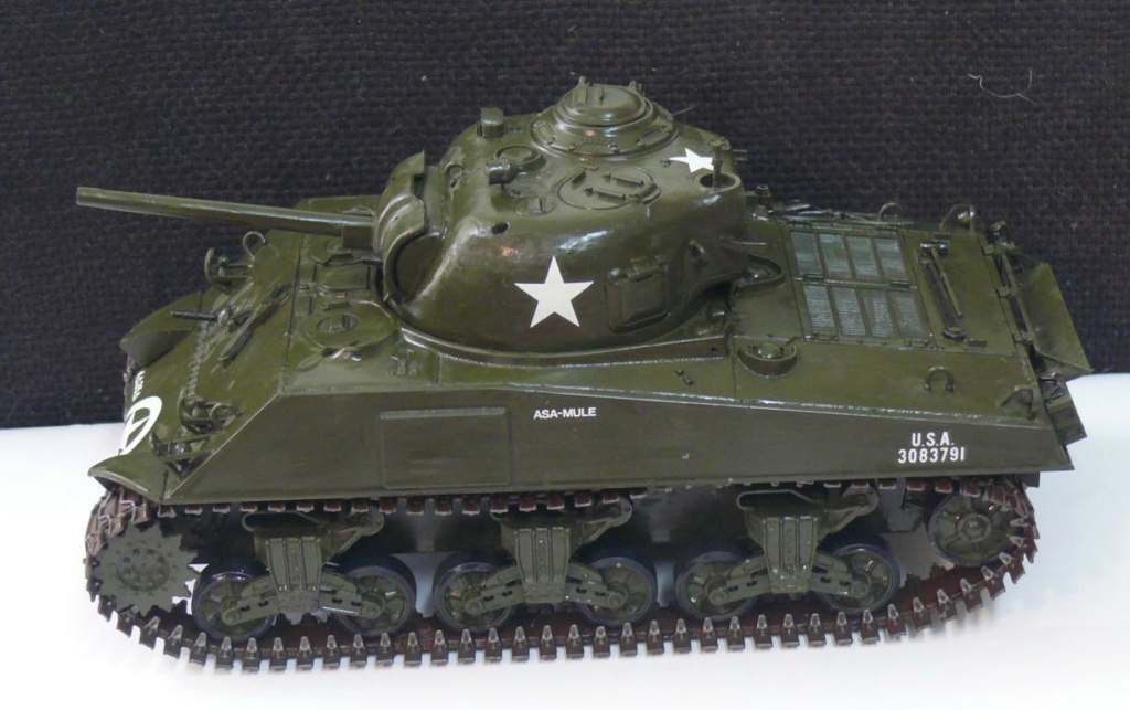 tamiya - Sherman M4A3 de Tamiya au 1/35 + adaptation de Solution Box MIG Sherm103