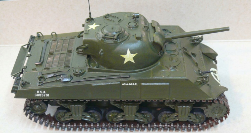 Sherman M4A3 de Tamiya 1/35 + adaptation de Solution Box MIG Sherm109