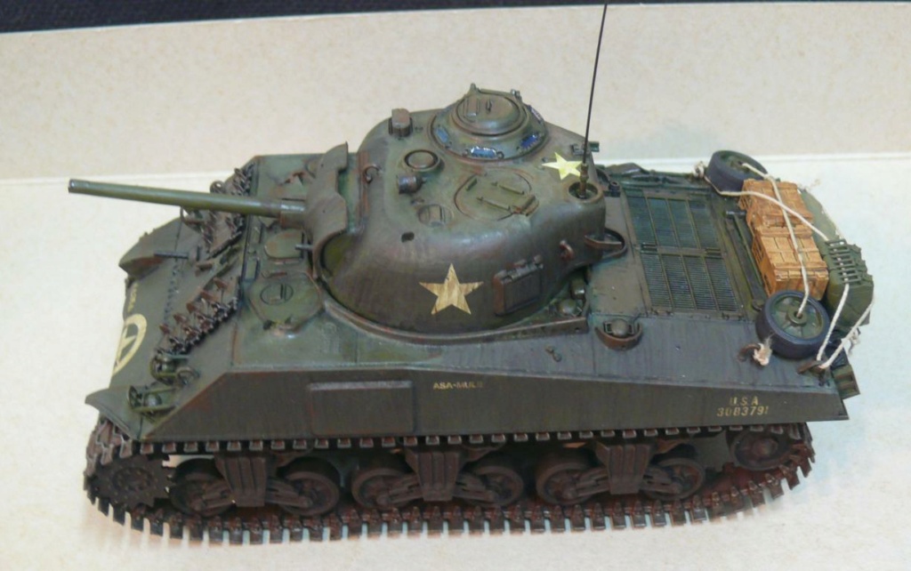 Sherman M4A3 de Tamiya au 1/35 + adaptation de Solution Box MIG Sherm128