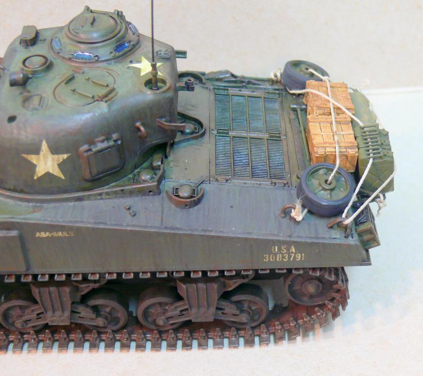 Sherman M4A3 de Tamiya au 1/35 + adaptation de Solution Box MIG Sherm139