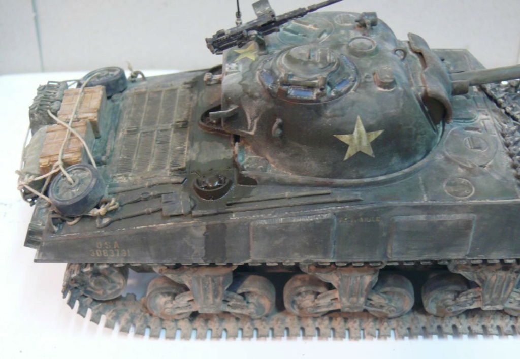 Sherman M4A3 de Tamiya au 1/35 + adaptation de Solution Box MIG Sherm155