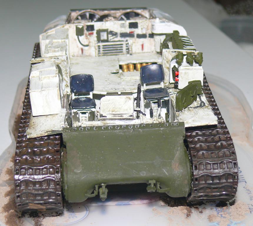 Sherman M4A3 (E8) HVSS de Rye Fields Model au 1/35 avec intérieur complet détaillé - Page 2 Sherm479