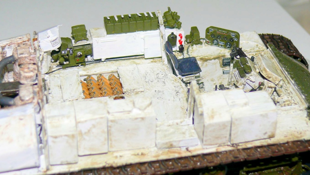Sherman M4A3 (E8) HVSS de Rye Fields Model au 1/35 avec intérieur complet détaillé - Page 2 Sherm483