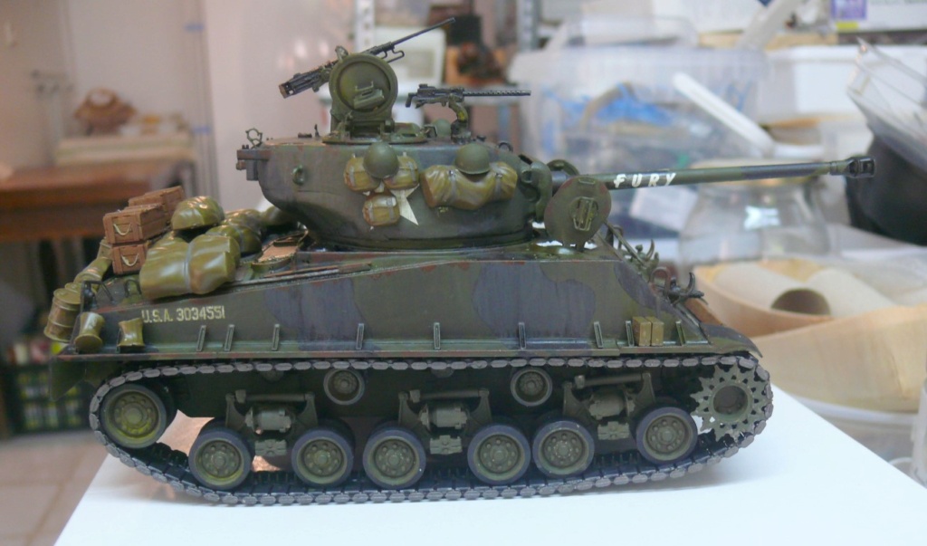 Sherman M4A3E8 "FURY" de Italeri au 1/35 (modifié et amélioré) Sherm679