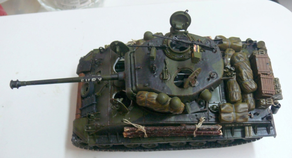 Sherman M4A3E8 "FURY" de Italeri au 1/35 (modifié et amélioré) Sherm685
