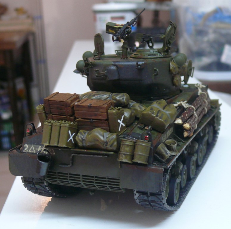 Sherman M4A3E8 "FURY" de Italeri au 1/35 (modifié et amélioré) - Page 4 Sherm690