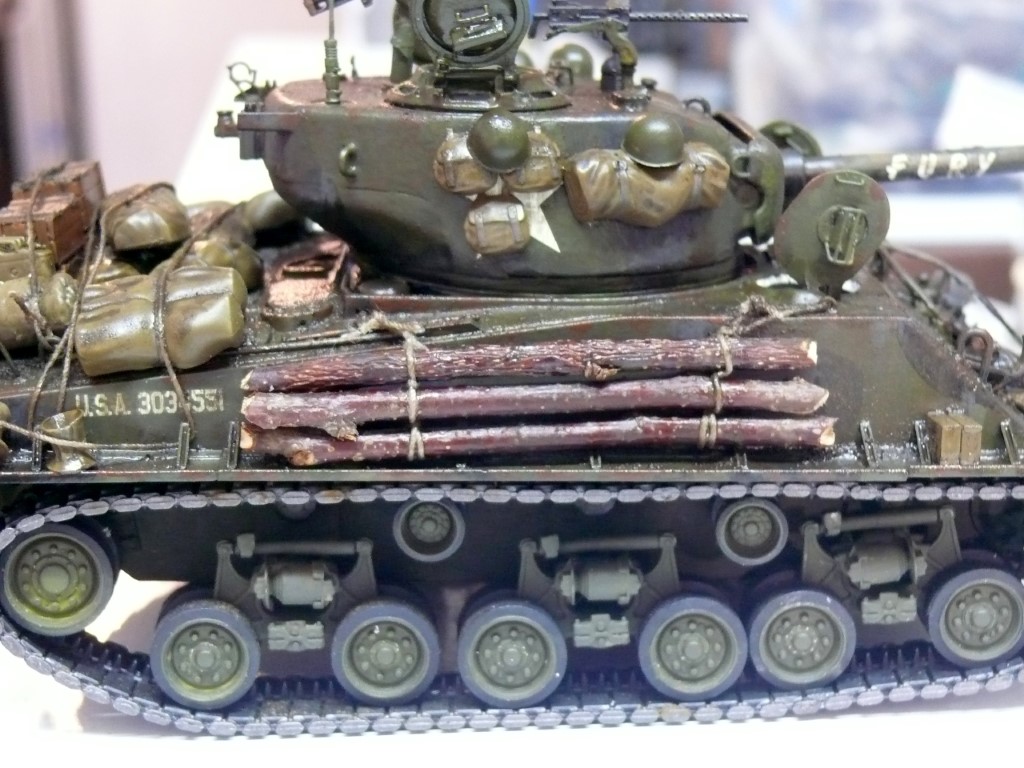 Sherman M4A3E8 "FURY" de Italeri au 1/35 (modifié et amélioré) - Page 5 Sherm707