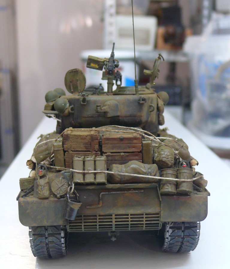 Sherman M4A3E8 "FURY" de Italeri au 1/35 (modifié et amélioré) - Page 5 Sherm719