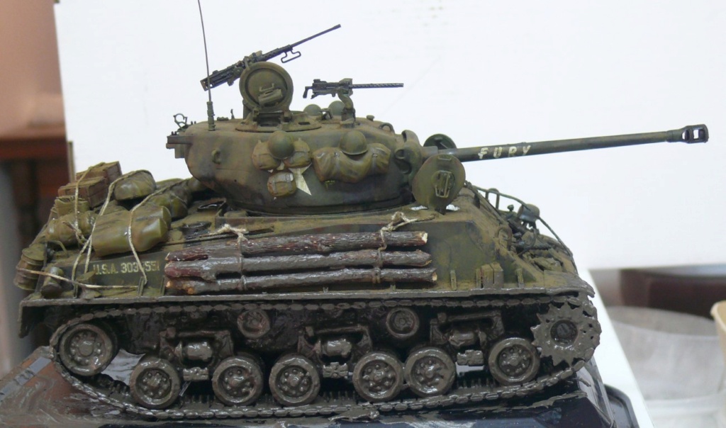 Sherman M4A3E8 "FURY" de Italeri au 1/35 (modifié et amélioré) Sherm725