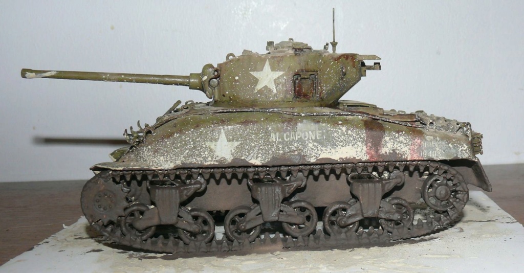 Sherman M4A1 d'Italeri au 1/35 + Solution Box MIG Sherma76