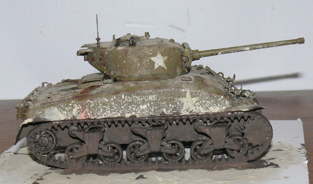 Sherman M4A1 d'Italeri au 1/35 + Solution Box MIG Sherma77