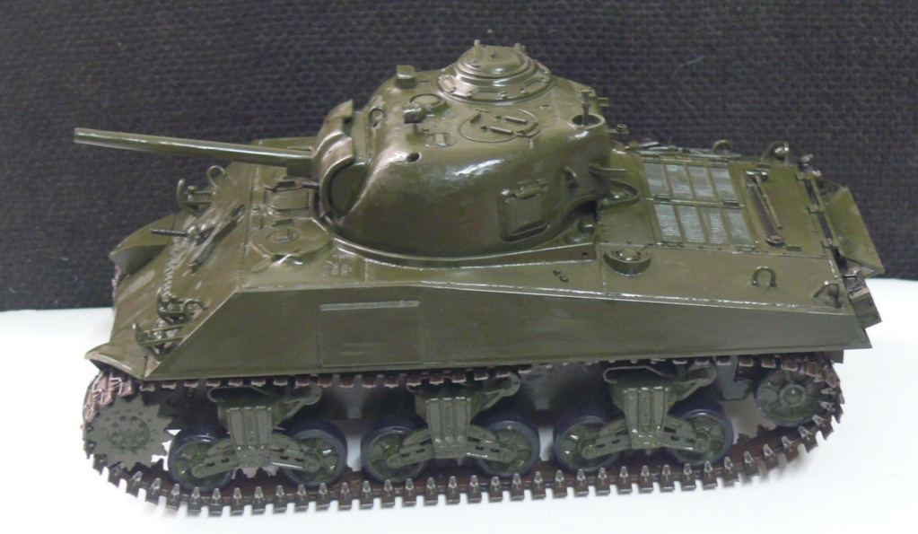 Sherman M4A3 de Tamiya 1/35 + adaptation de Solution Box MIG Sherma90