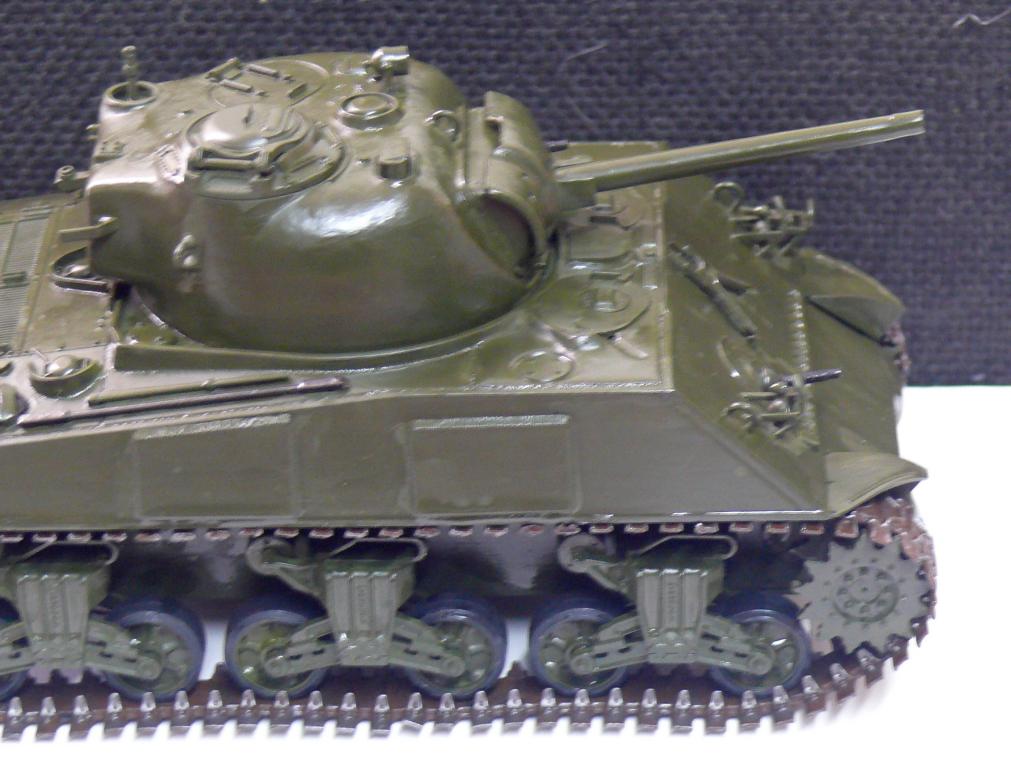 tamiya - Sherman M4A3 de Tamiya au 1/35 + adaptation de Solution Box MIG Sherma95