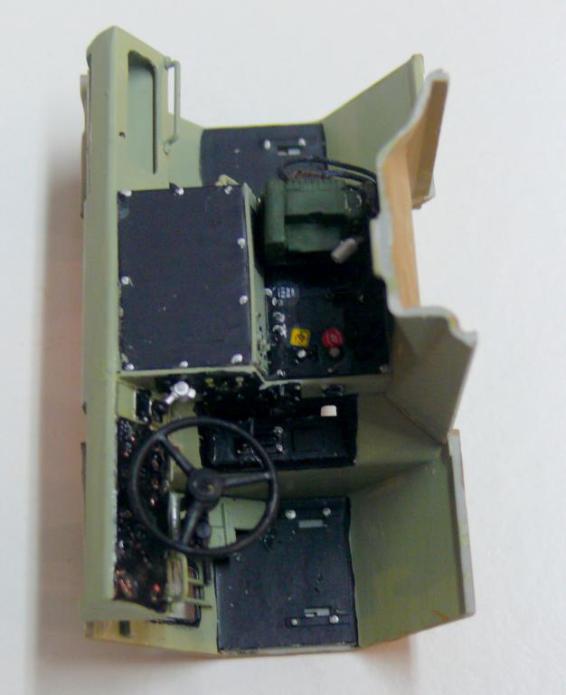 M983 et AN/TPY-2X Band Radar de Trumpeter au 1/35 Tracte83