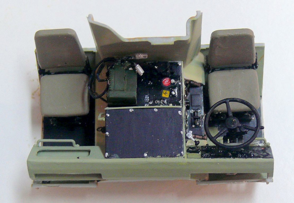 M983 et AN/TPY-2X Band Radar de Trumpeter au 1/35 Tracte96