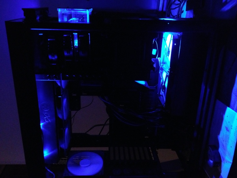 Build NZXT Switch 810 Img_0817